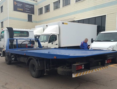 ЭВАКУАТОР СО СТАЦИОНАРНОЙ ПЛАТФОРМОЙ НА БАЗЕ TATA LPT 613