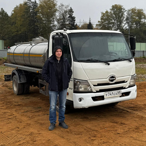 HINO 300<br />Автоцистерна (2 секции) 5 куб. м.<br />Плотность жидкости до 1,03 г/см³<br />06.10.2025