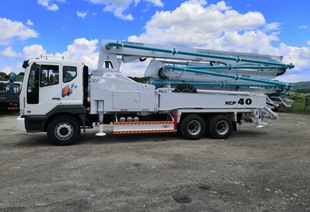 АВТОБЕТОНОНАСОС KCP 40ZX5170 НА ШАССИ DAEWOO DV11K