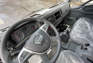 ИЗОТЕРМИЧЕСКИЙ ФУРГОН JAC N120L 7,4×2,6×2,5м ГИДРОБОРТ