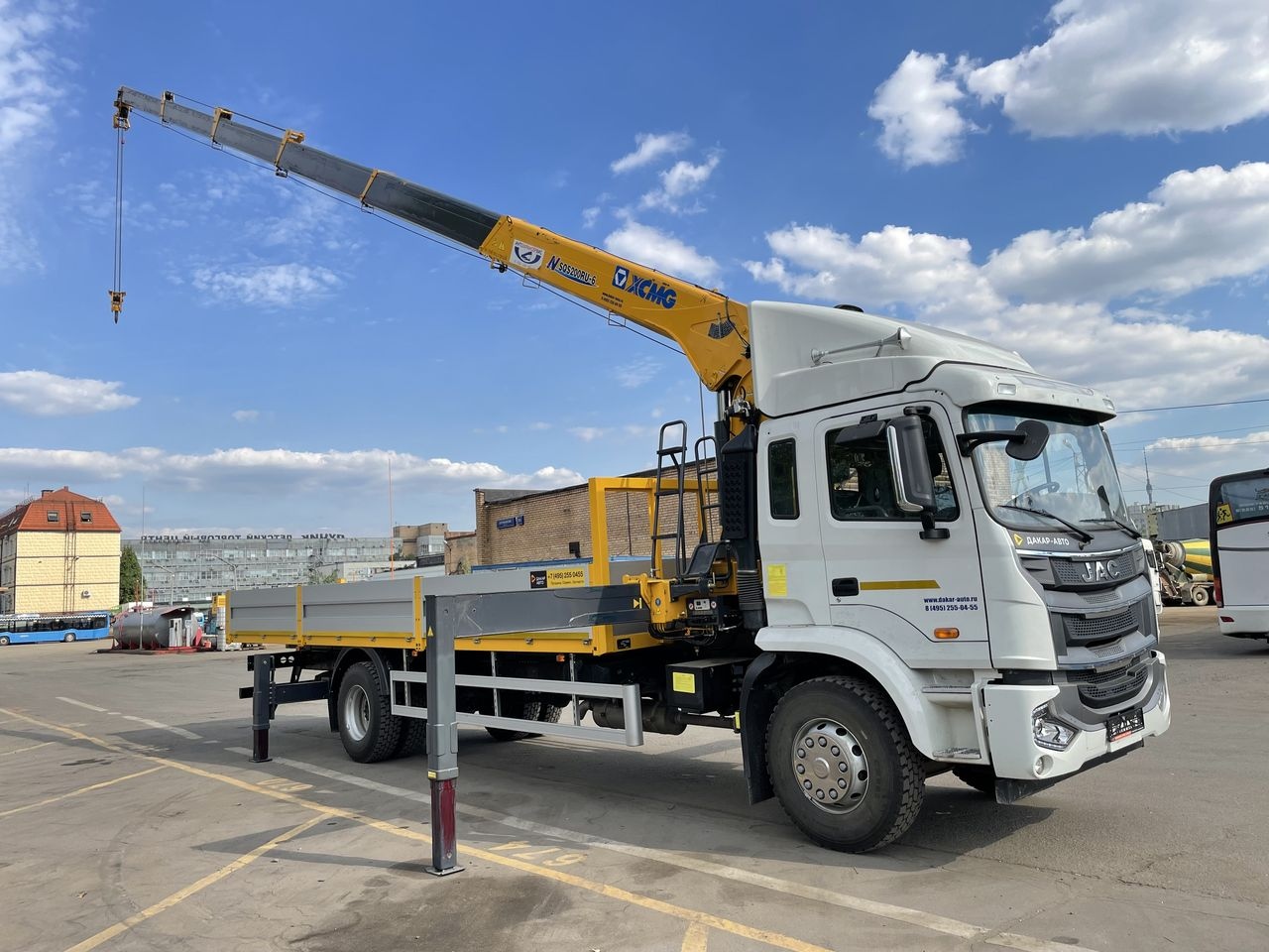 Faw ca3250 с кму xcmg sqz 330. Кму xcmg sqs200-6. Jac n200 с кму. Кму xcmg sqs200-6. Jac 200 шасси.