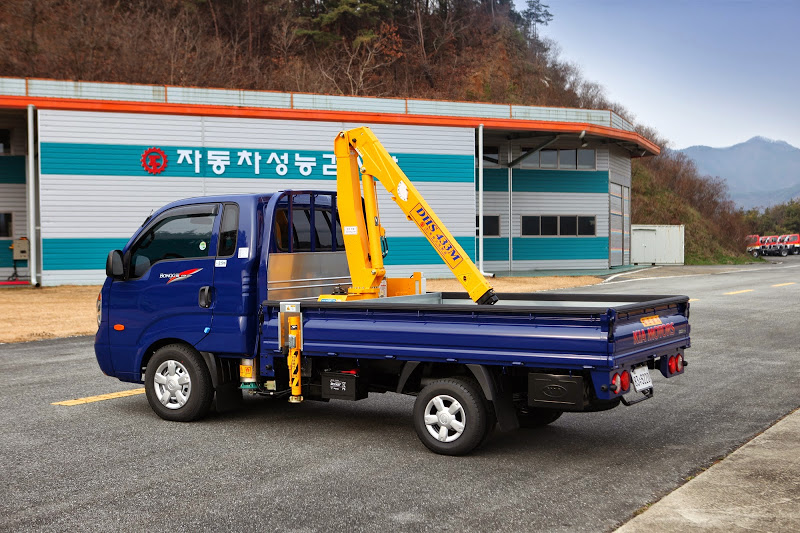 КРАН-МАНИПУЛЯТОР DONGHAE DHS433M НА БАЗЕ ШАССИ KIA BONGO 3