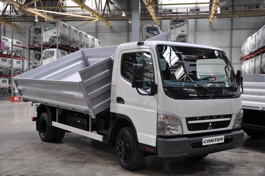 САМОСВАЛЬНАЯ ПЛАТФОРМА С 2-СТОРОННЕЙ РАЗГРУЗКОЙ MITSUBISHI FUSO CANTER