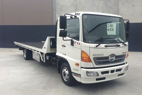 ЭВАКУАТОР НА БАЗЕ ШАССИ HINO 500