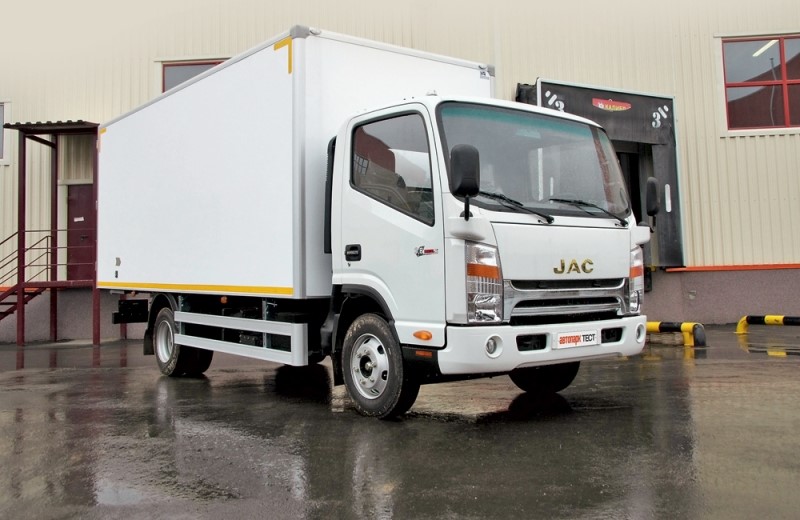 ИЗОТЕРМИЧЕСКИЙ ФУРГОН НА БАЗЕ ШАССИ JAC N75 (4,7 Т)