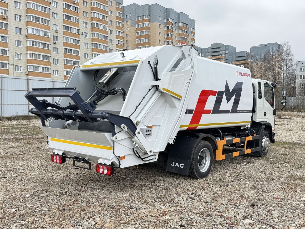 JAC N120 FULONGMA мусоровоз вид сзади