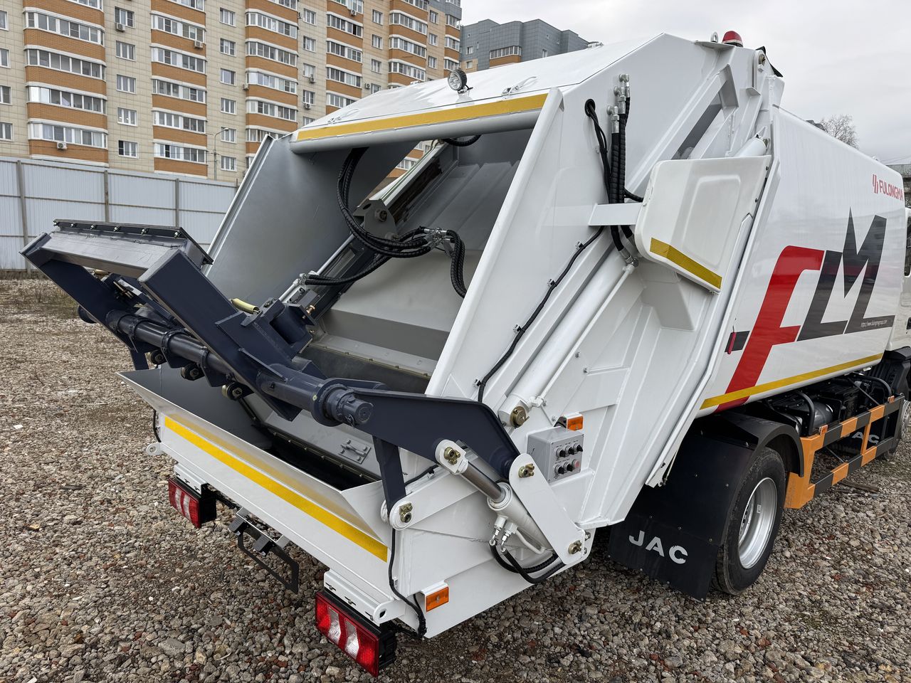 JAC N120 FULONGMA мусоровоз вид сзади