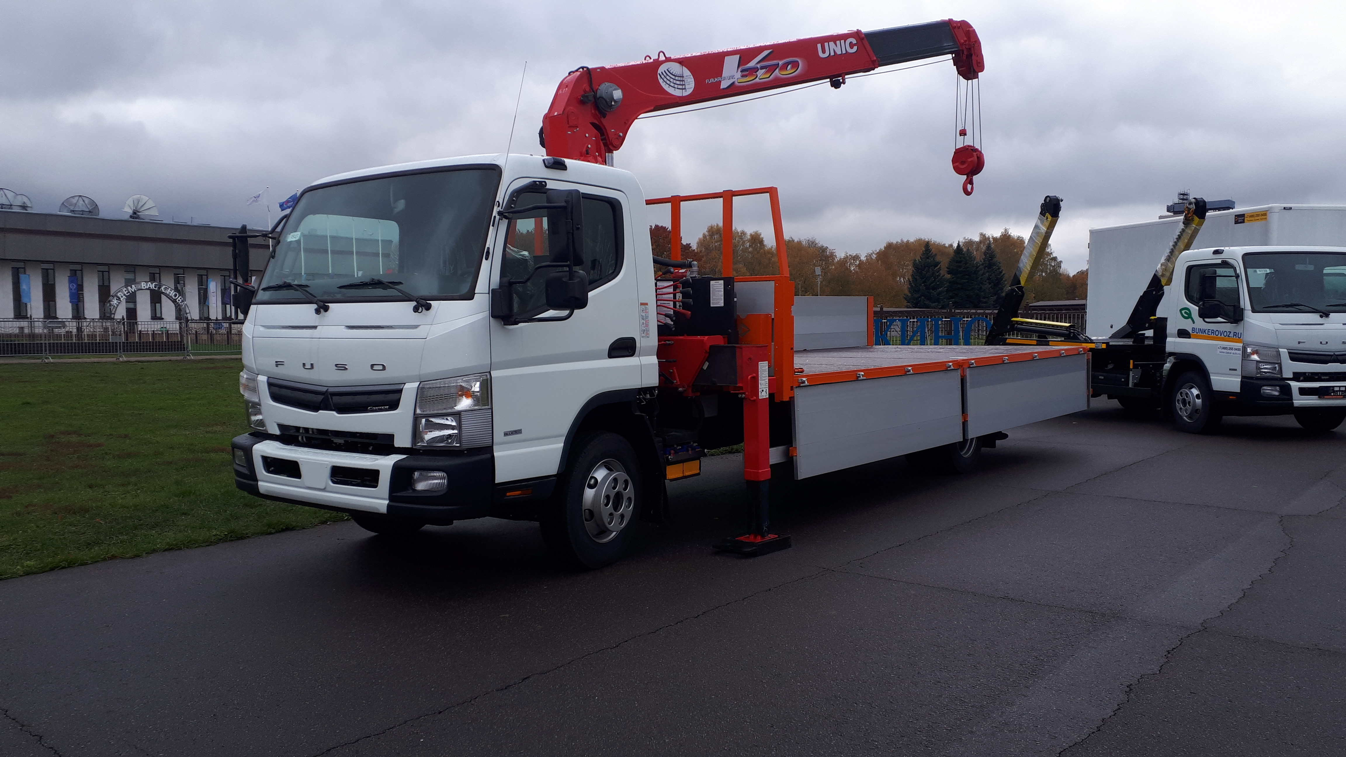 MITSUBISHI FUSO TF 8.55 с КМУ Unic 374, борт 6.2м